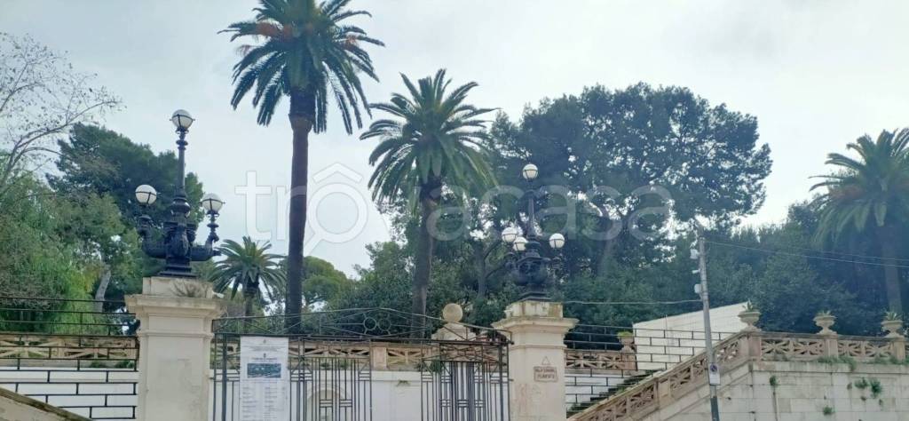 negozio in vendita a Taranto in zona Borgo