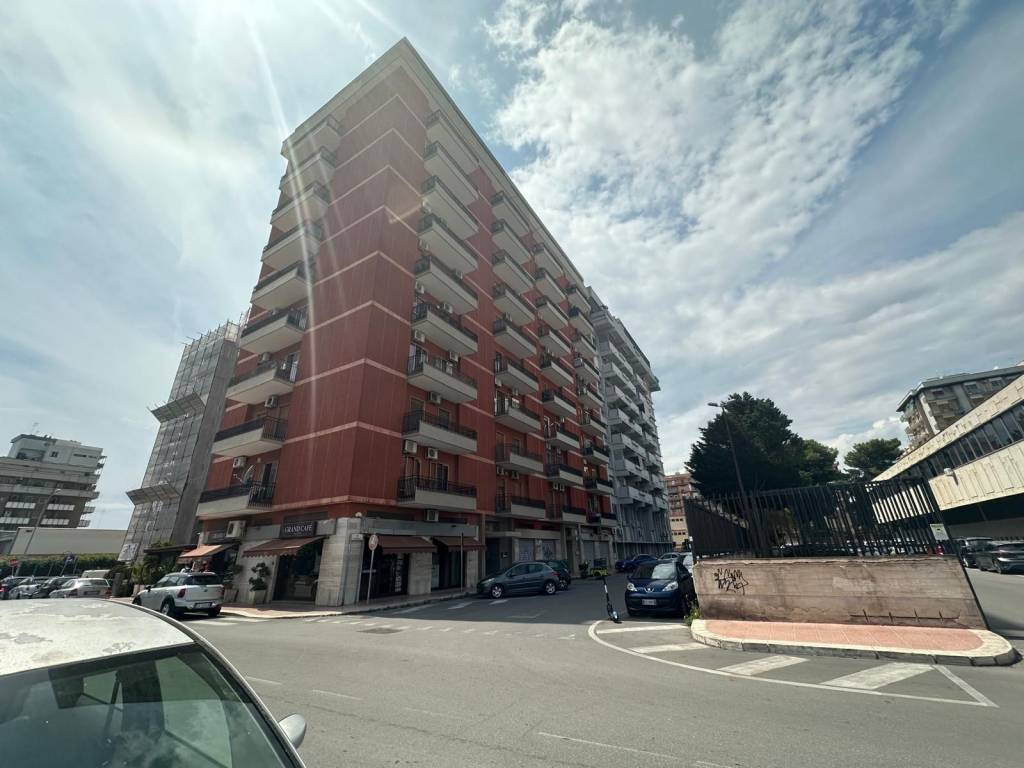 appartamento in vendita a Taranto in zona Tre Carrare-Battisti