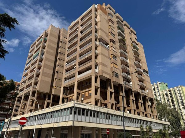 appartamento in vendita a Taranto in zona Tre Carrare-Battisti