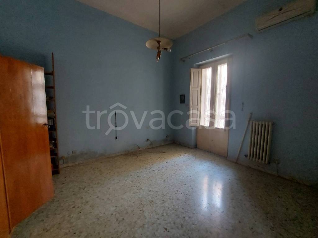 appartamento in vendita a Taranto in zona Tre Carrare-Battisti
