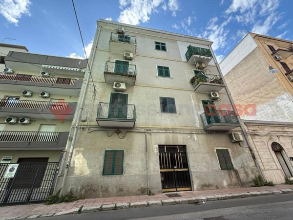 appartamento in vendita a Taranto in zona Tre Carrare-Battisti
