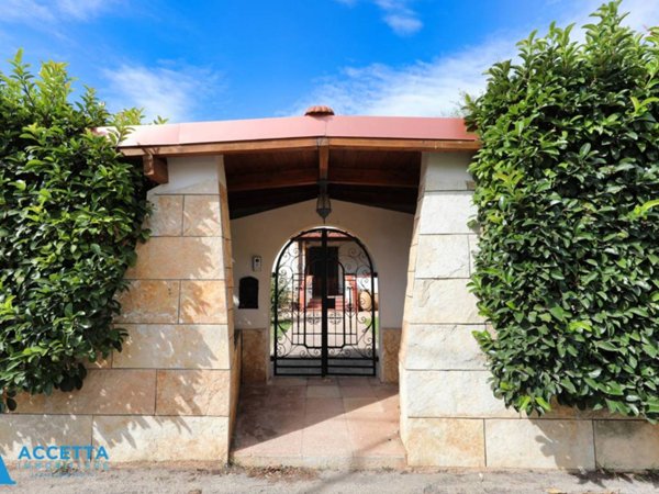 casa indipendente in vendita a Taranto in zona San Vito