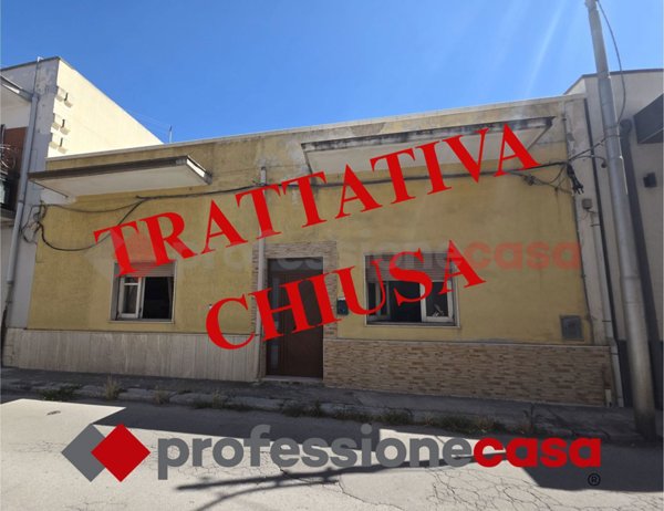 casa indipendente in vendita a Taranto in zona Talsano