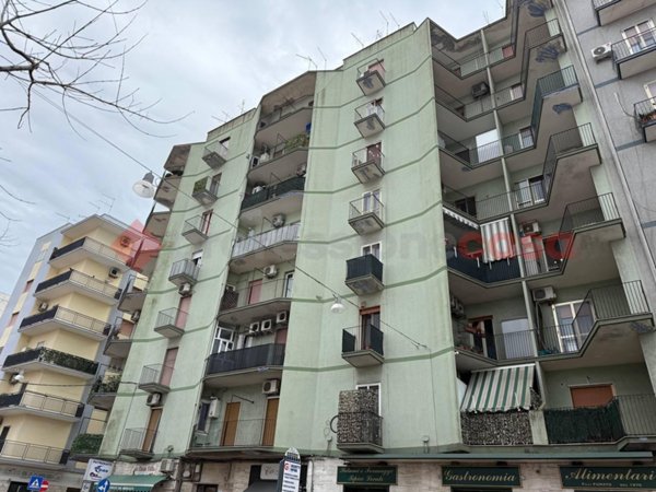 appartamento in vendita a Taranto in zona Tre Carrare-Battisti