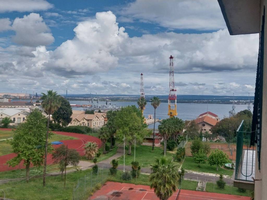 appartamento in vendita a Taranto in zona Tre Carrare-Battisti