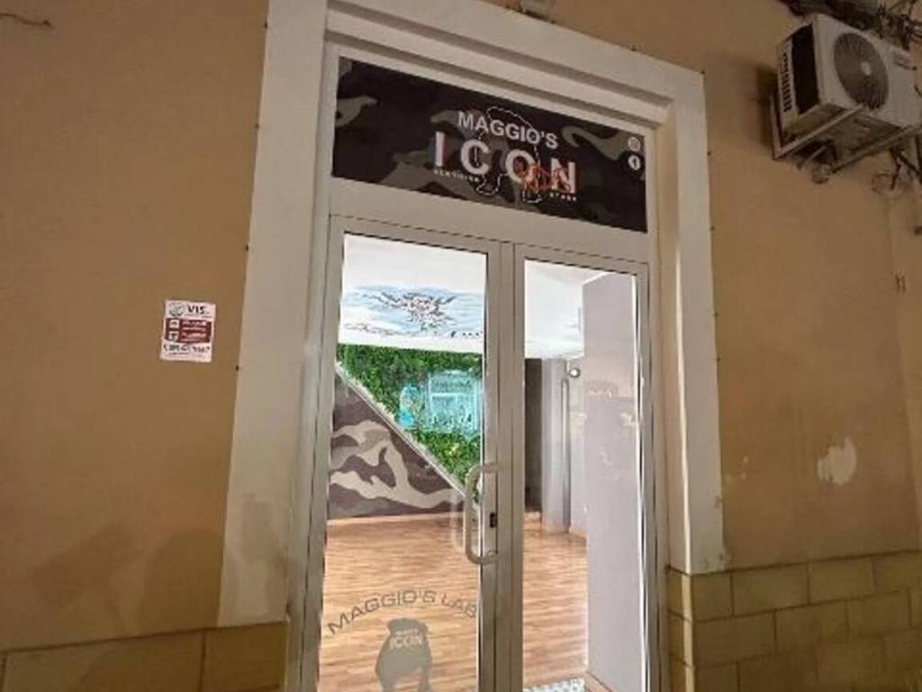locale commerciale in vendita a Taranto in zona Borgo