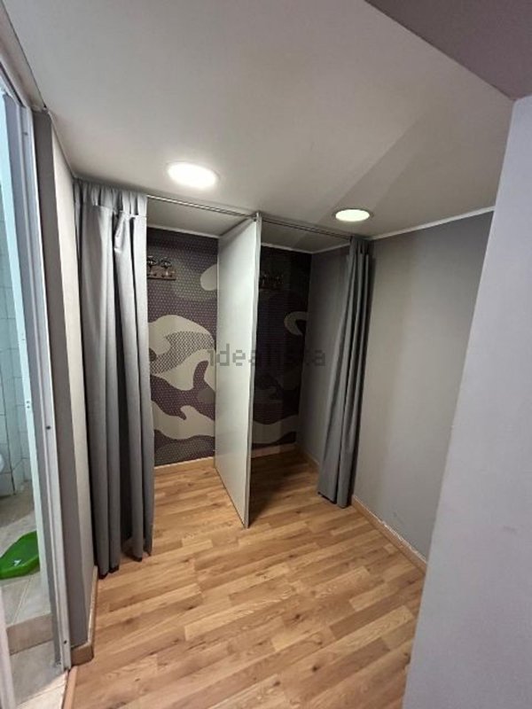 locale commerciale in vendita a Taranto in zona Borgo