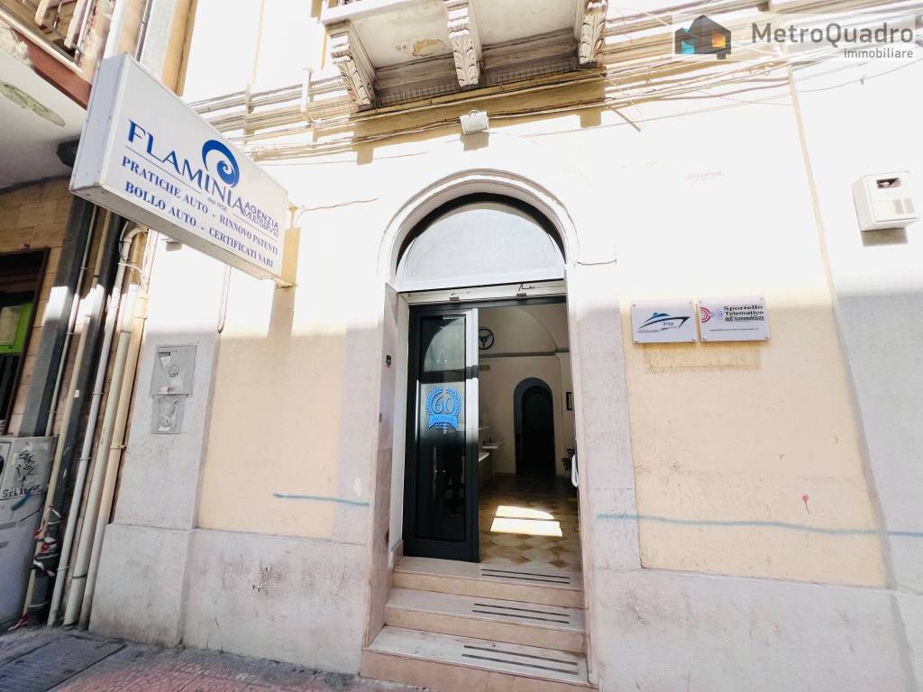 ufficio in vendita a Taranto in zona Borgo