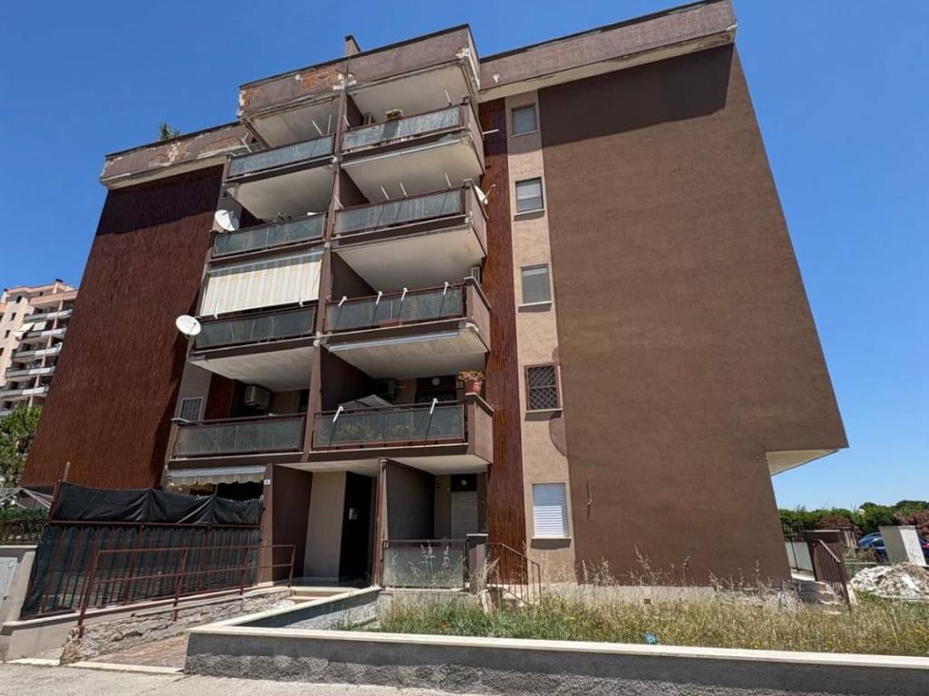 appartamento in vendita a Taranto in zona Solito-Corvisea