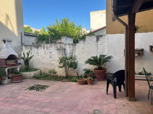 appartamento in vendita a Taranto in zona Talsano
