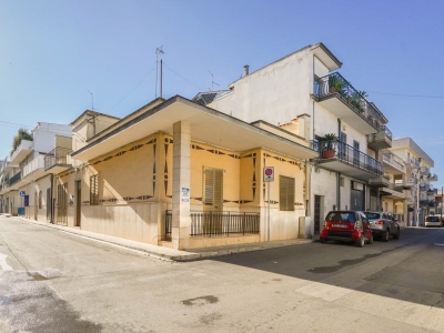 casa indipendente in vendita a Taranto in zona San Vito