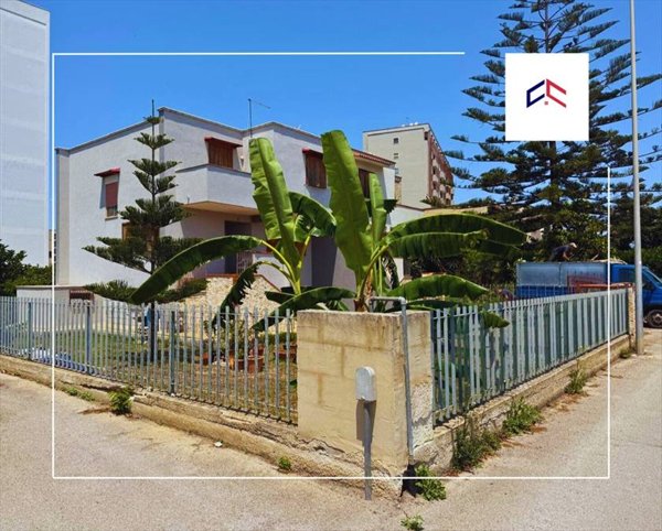casa indipendente in vendita a Taranto in zona Talsano