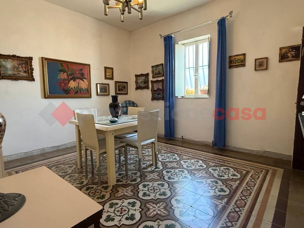 appartamento in vendita a Taranto in zona Tre Carrare-Battisti