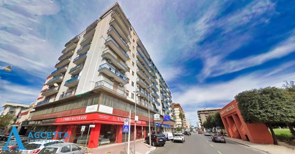 appartamento in vendita a Taranto in zona Tre Carrare-Battisti