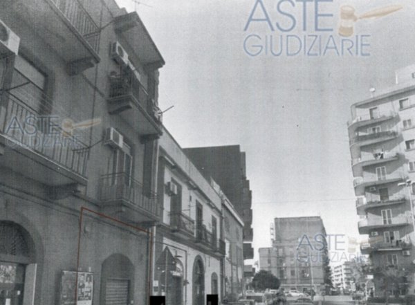 ufficio in vendita a Taranto in zona Tamburi-Croce