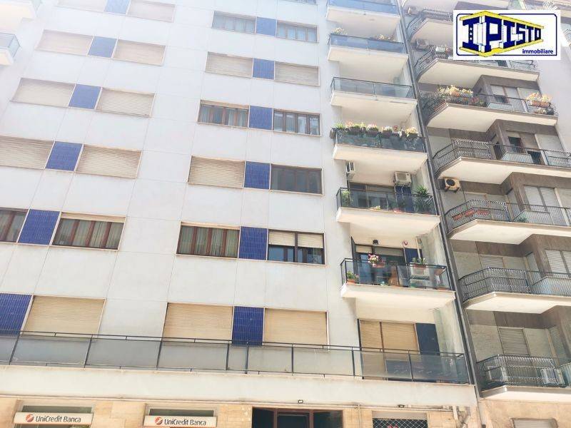 appartamento in vendita a Taranto in zona Borgo Antico