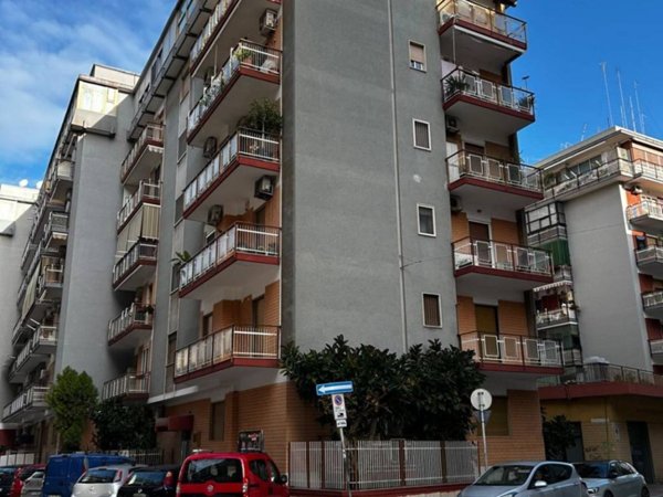 appartamento in vendita a Taranto in zona Italia-Montegranaro