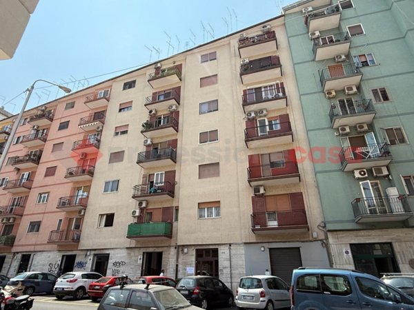 appartamento in vendita a Taranto in zona Tre Carrare-Battisti