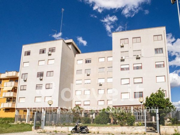 appartamento in vendita a Taranto in zona Tamburi-Croce