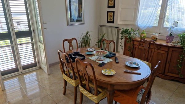 casa indipendente in vendita a Taranto in zona Tre Carrare-Battisti