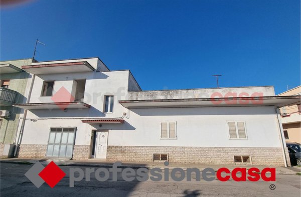 appartamento in vendita a Taranto in zona Talsano