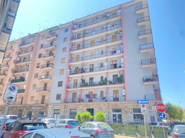 appartamento in vendita a Taranto in zona Tre Carrare-Battisti