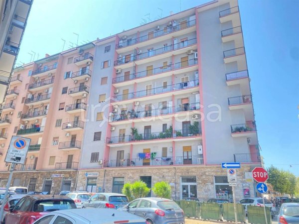 appartamento in vendita a Taranto in zona Tre Carrare-Battisti