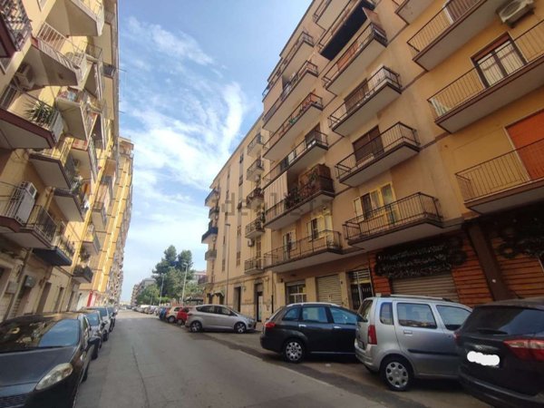 appartamento in vendita a Taranto in zona Italia-Montegranaro