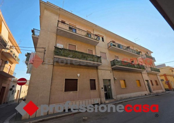 appartamento in vendita a Taranto in zona Solito-Corvisea