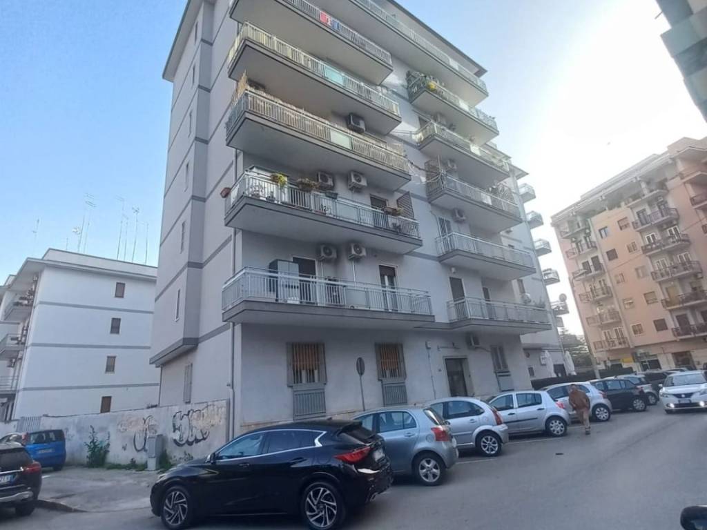 appartamento in vendita a Taranto in zona Italia-Montegranaro