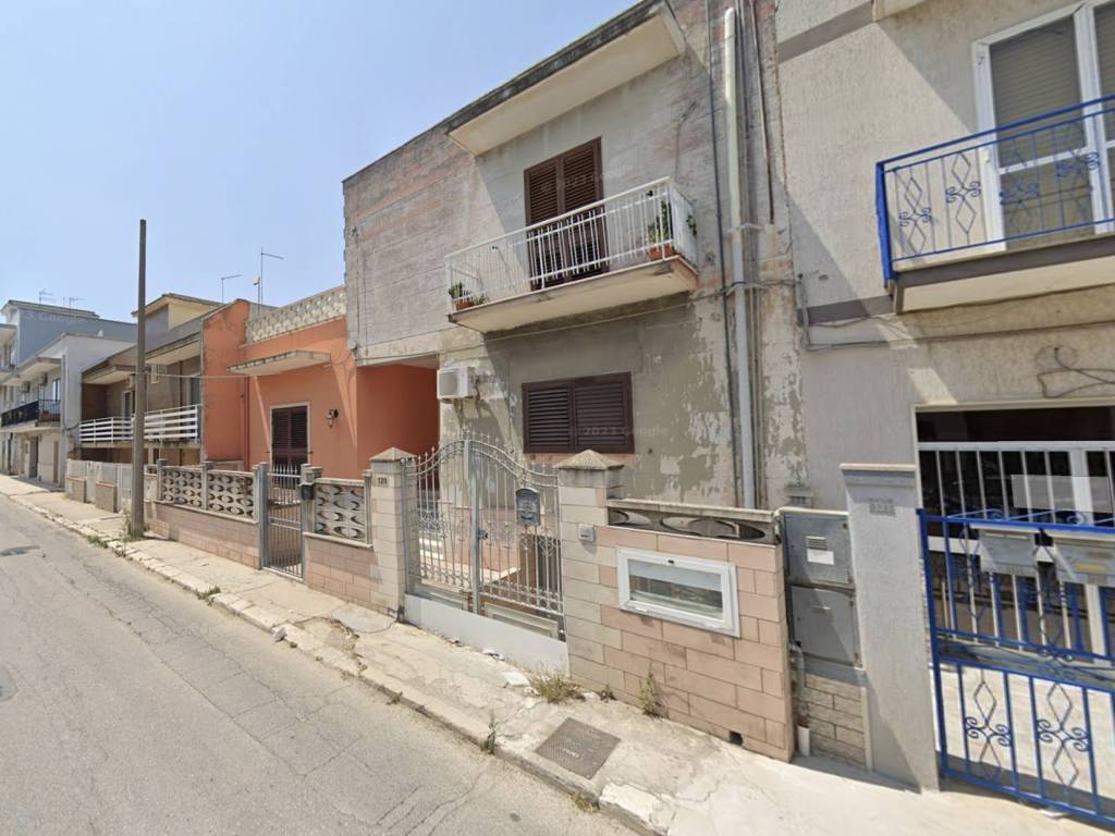casa indipendente in vendita a Taranto in zona Carelli