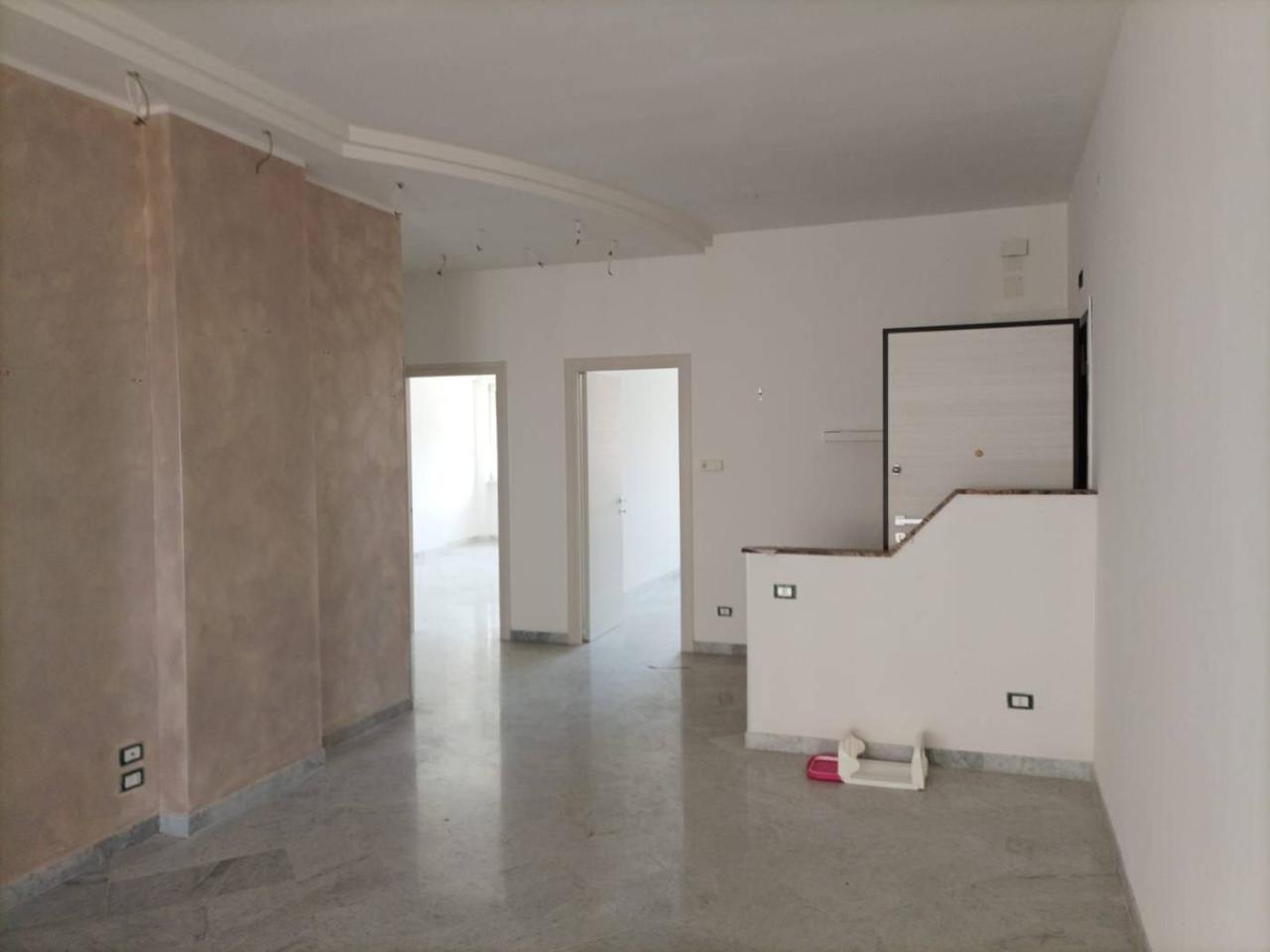 appartamento in vendita a Taranto in zona Tre Carrare-Battisti