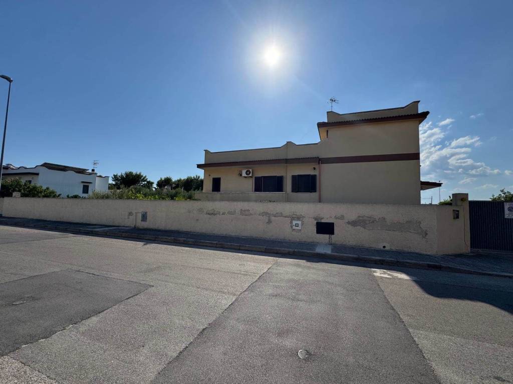 villa in vendita a Taranto in zona Talsano