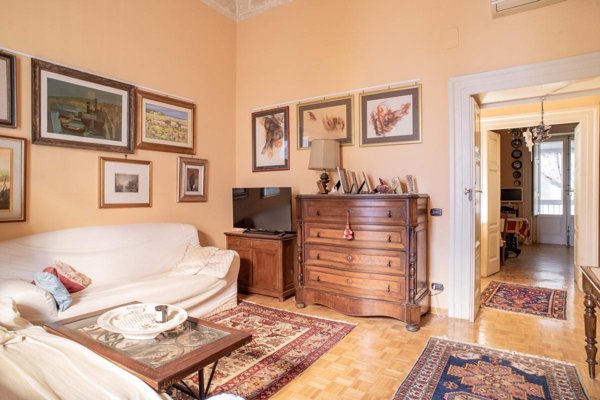 appartamento in vendita a Taranto in zona Borgo
