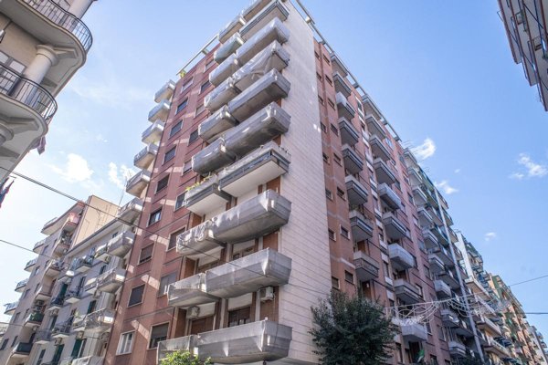 appartamento in vendita a Taranto in zona Tre Carrare-Battisti
