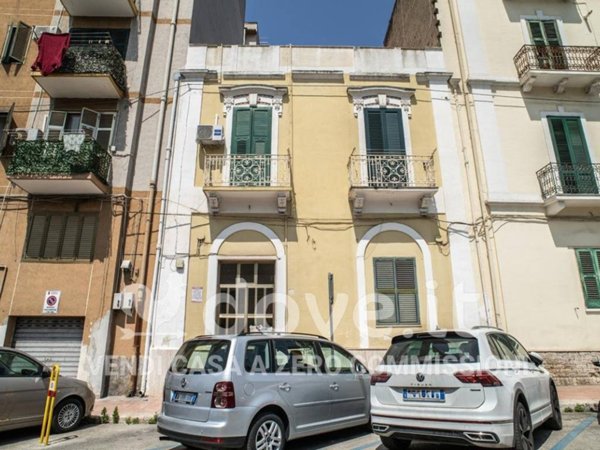 appartamento in vendita a Taranto in zona Borgo