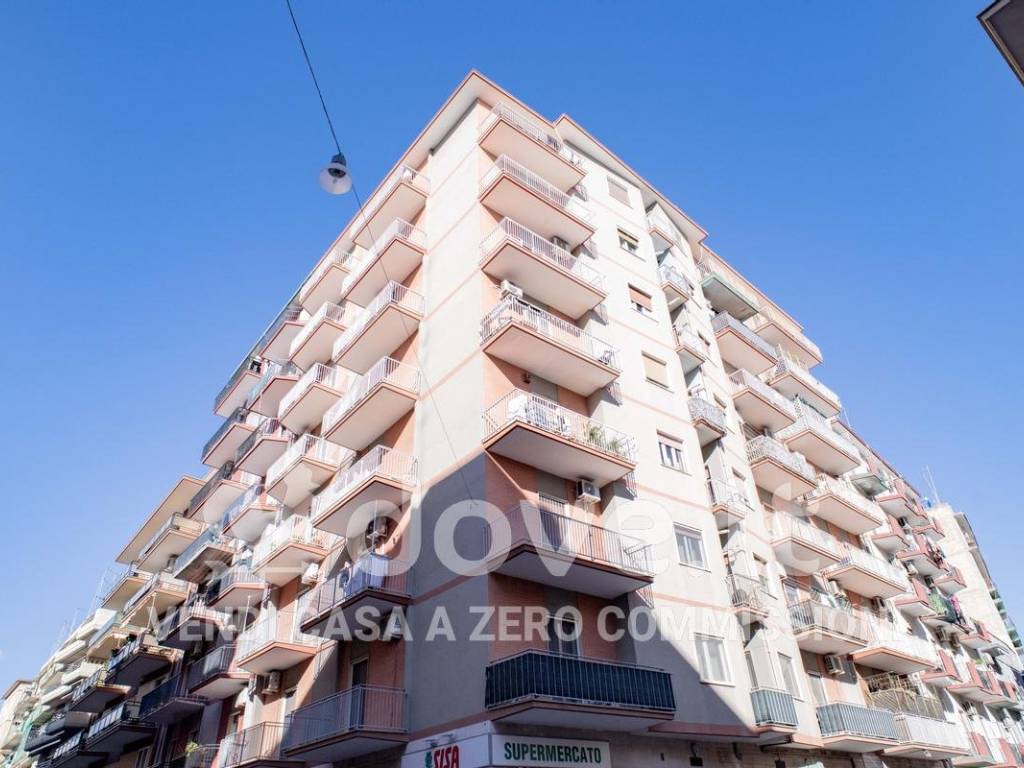 appartamento in vendita a Taranto in zona Italia-Montegranaro