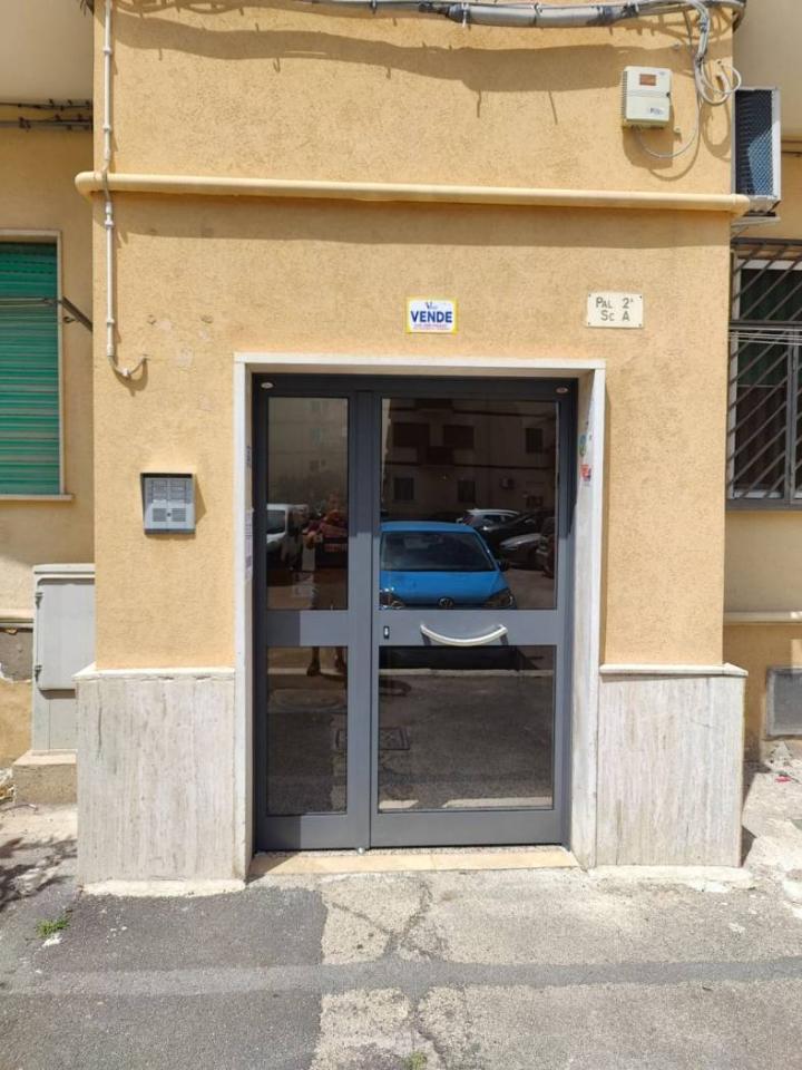 appartamento in vendita a Taranto in zona Tre Carrare-Battisti
