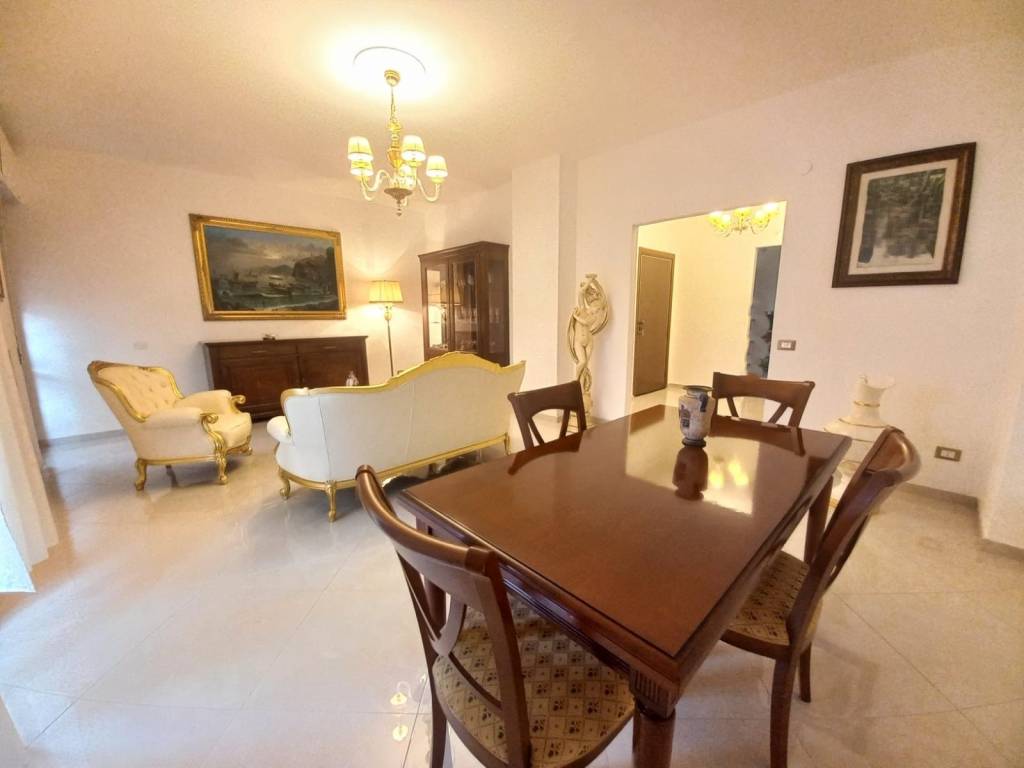 appartamento in vendita a Taranto in zona Italia-Montegranaro