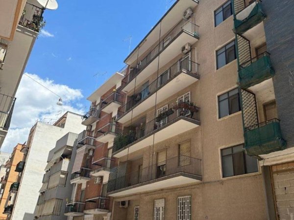 appartamento in vendita a Taranto in zona Tre Carrare-Battisti