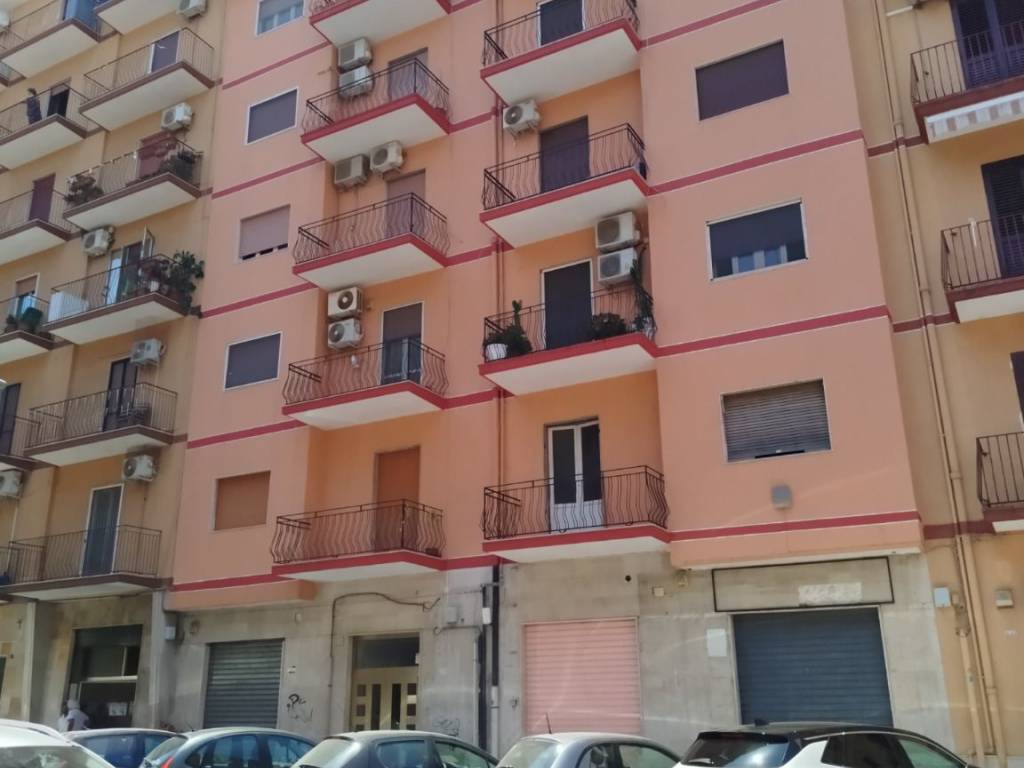 appartamento in vendita a Taranto in zona Italia-Montegranaro