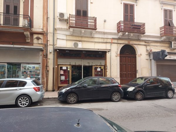 locale commerciale in vendita a Taranto in zona Borgo