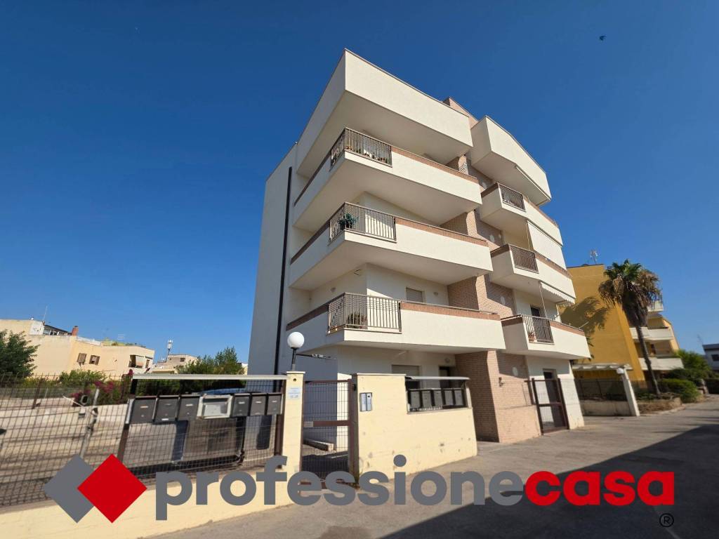 appartamento in vendita a Taranto in zona Talsano