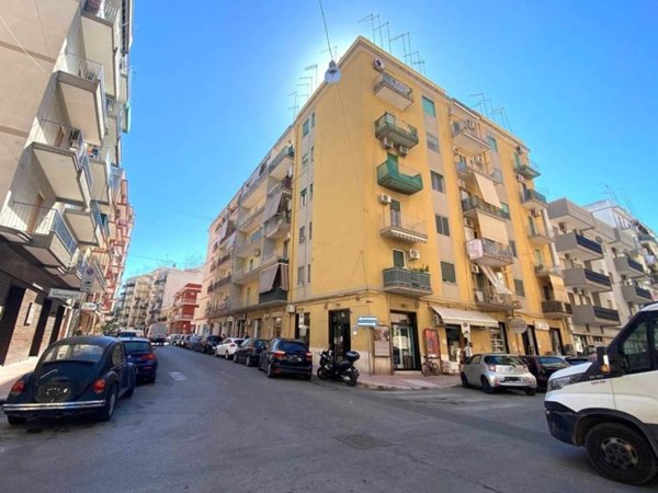 appartamento in vendita a Taranto in zona Italia-Montegranaro