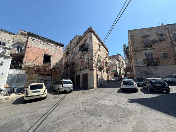 appartamento in vendita a Taranto in zona Borgo Antico