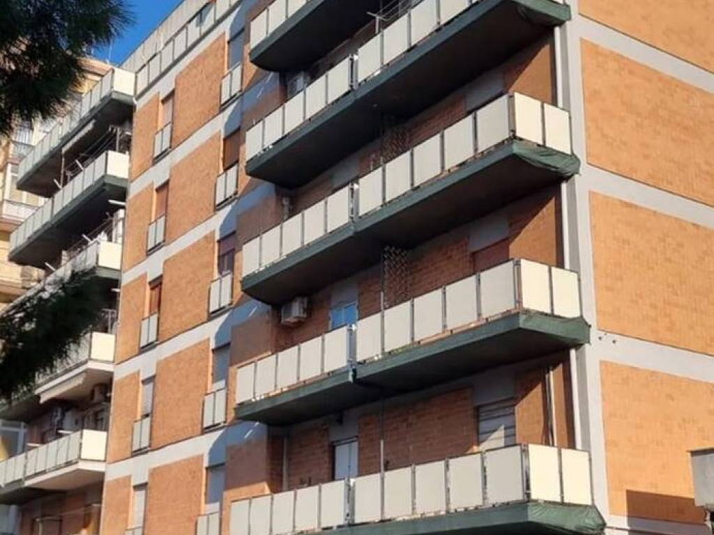 appartamento in vendita a Taranto in zona Italia-Montegranaro