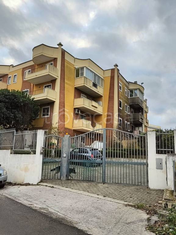 appartamento in vendita a Taranto in zona Talsano