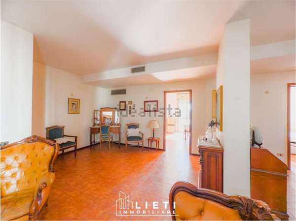 appartamento in vendita a Taranto