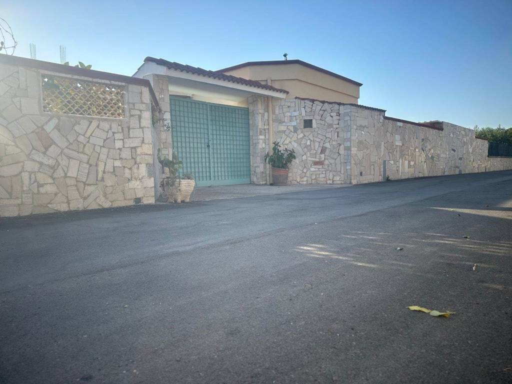 appartamento in vendita a Taranto in zona Solito-Corvisea