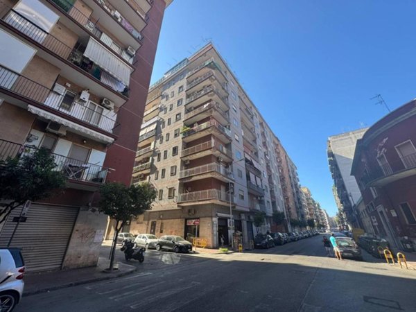appartamento in vendita a Taranto in zona Tre Carrare-Battisti